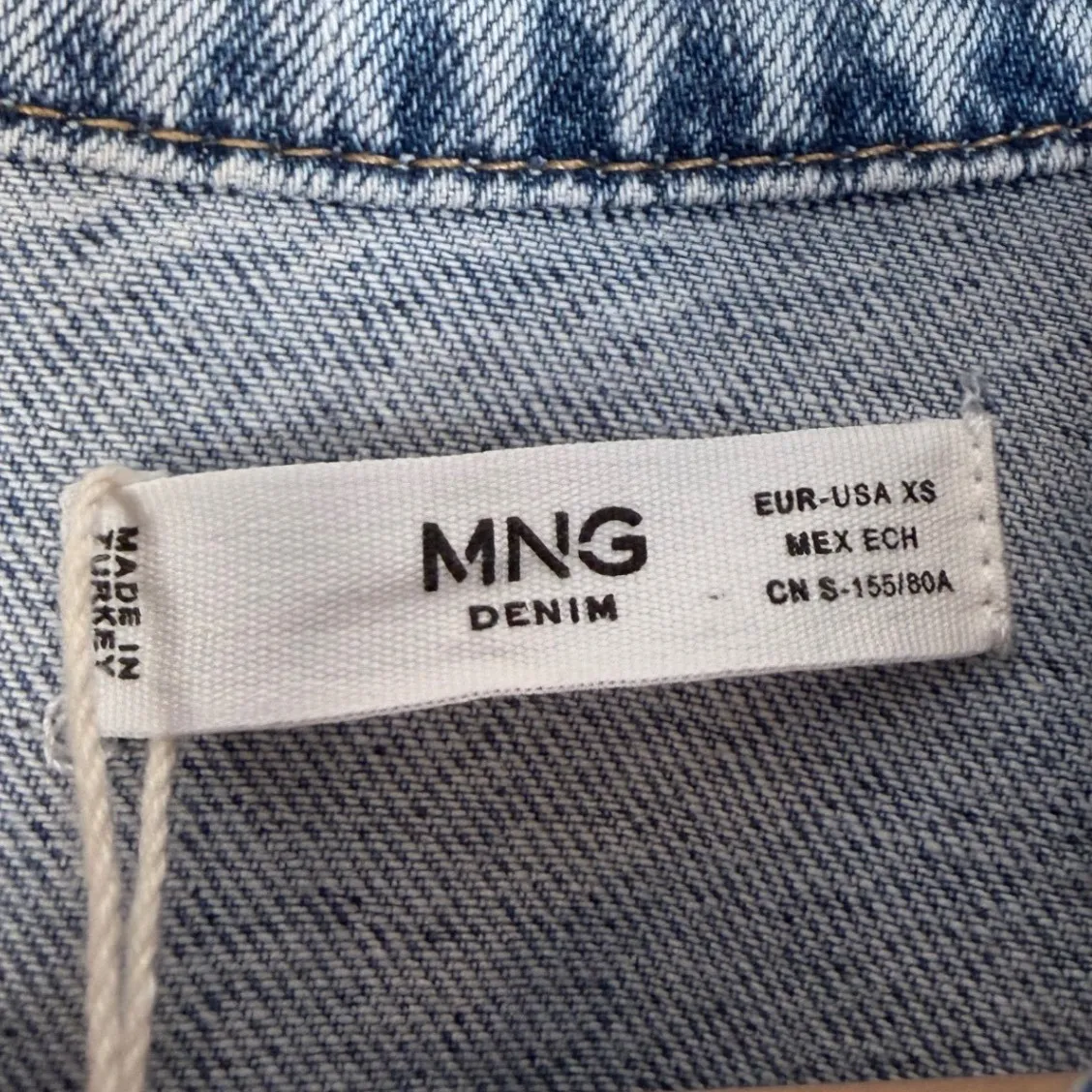 MNG Denim Jumpsuit Women's XS Light Wash Tie Waist Button Front Western NWT Blue - Image 5