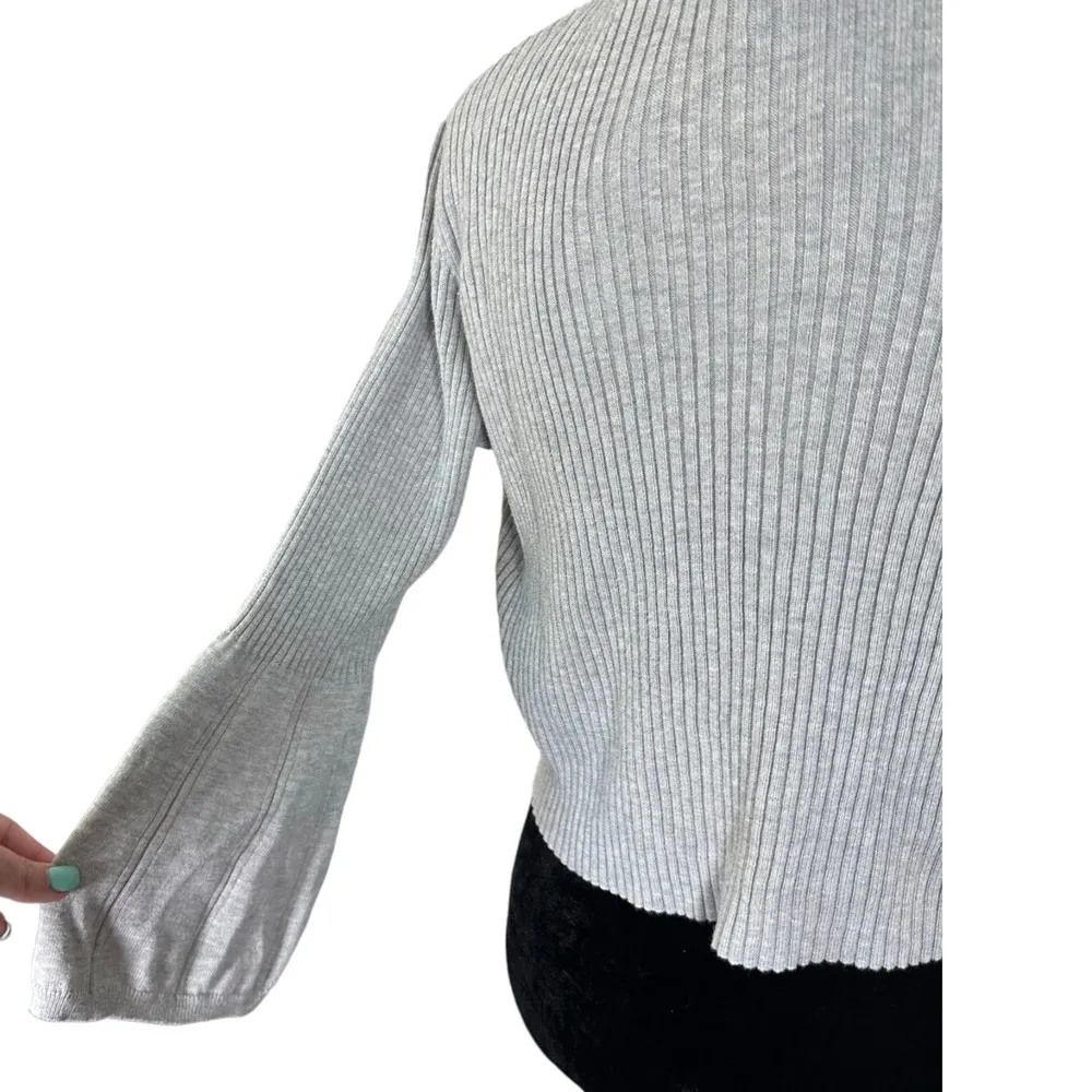 Calvin Klein Bell Sleeve Long Crop Grey Cardigan Women's Medium NEW without Tags - Image 3