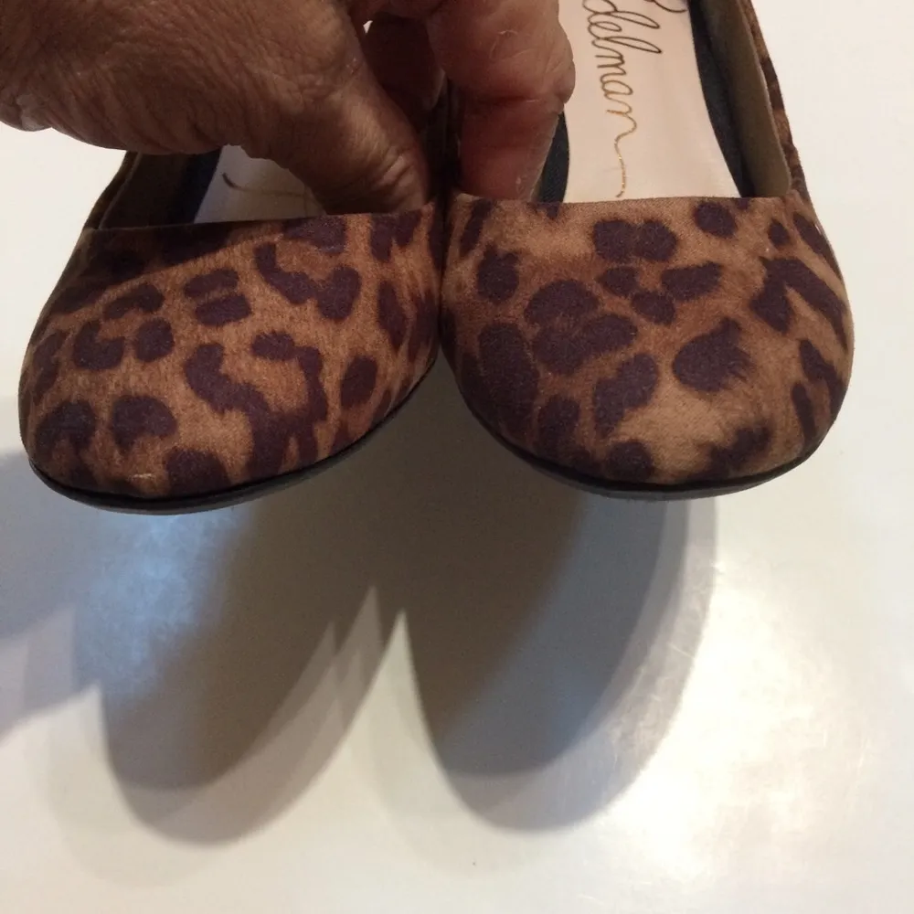 Libby Edelman Jenna Leopard Print Block Heel Pump - Image 8