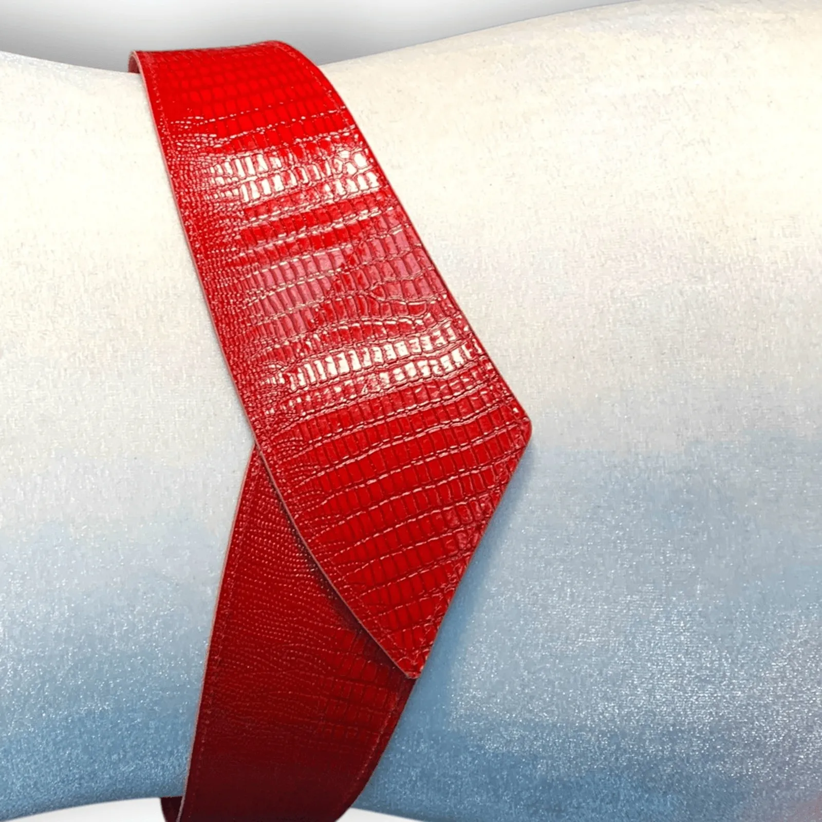 Vintage Cherry Red Faux Lizard Leather Belt Wide Waist Cinch Statement Accessory - Image 2