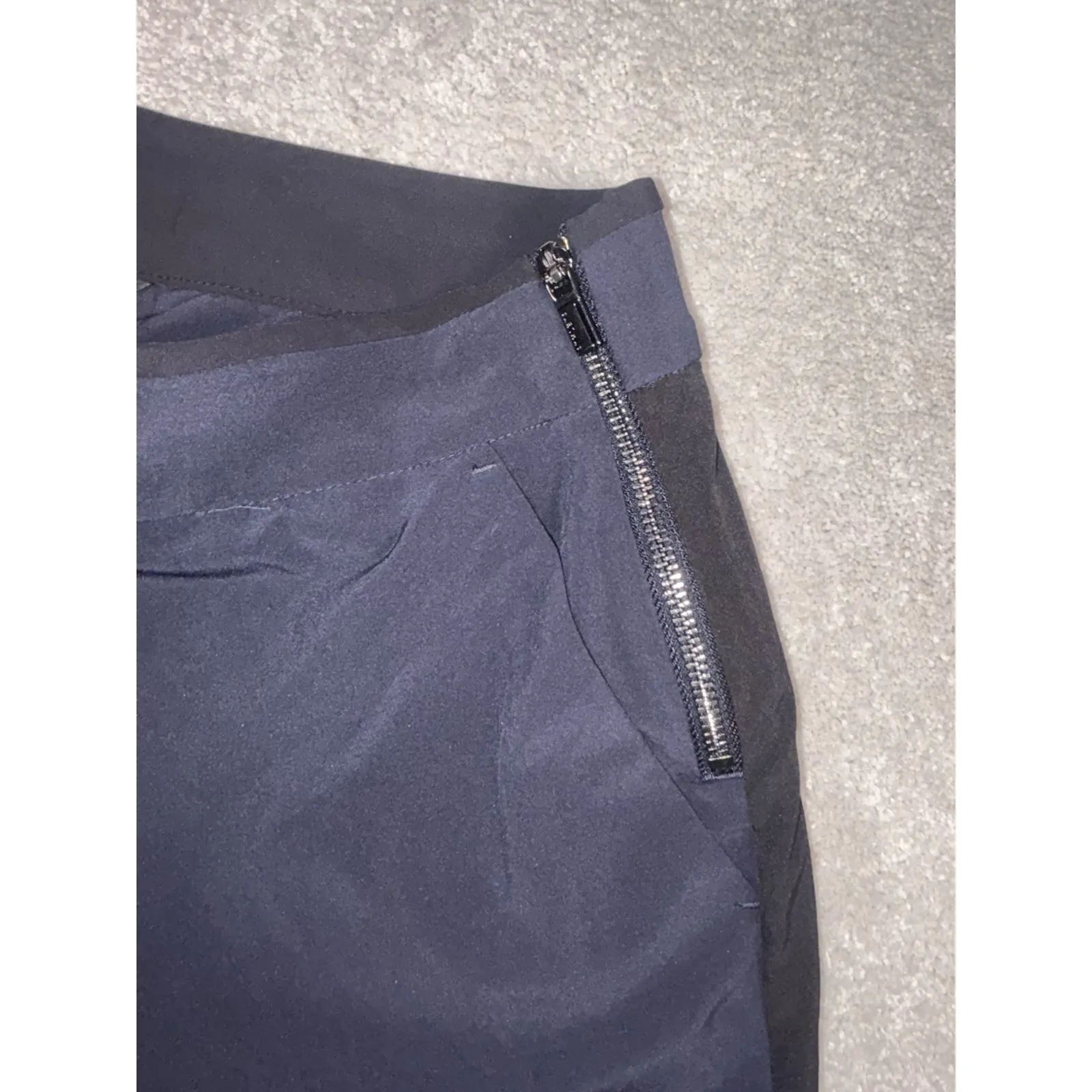 athleta Gramercy Track Trouser navy/black size 2 - Image 4