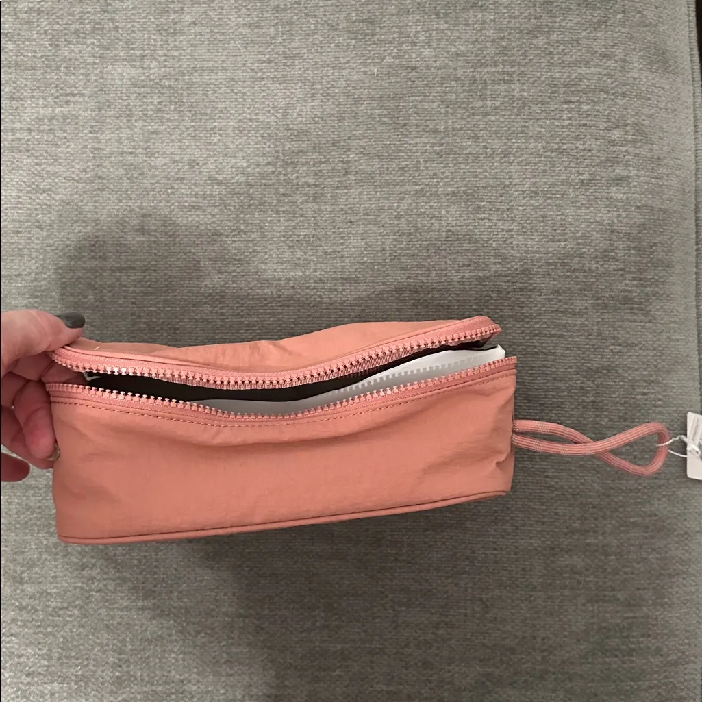 Lululemon small things count kit - Image 5