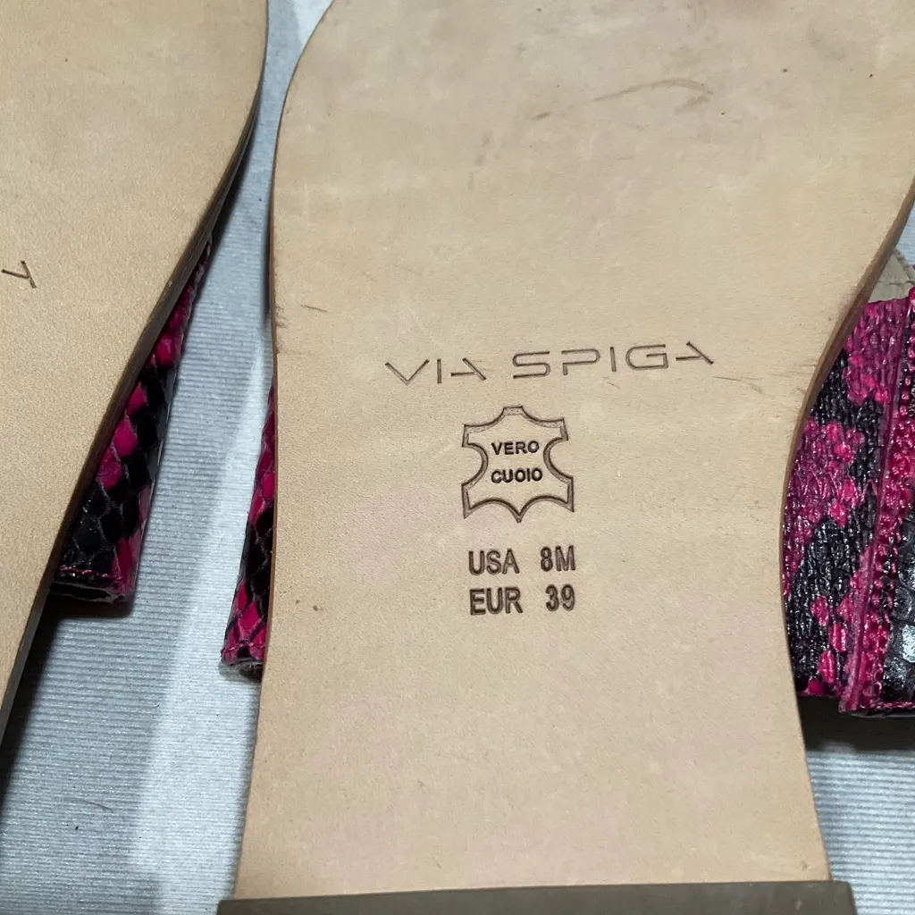 NWOT VIA SPIGA PINK BLACK FAUX SNAKESKIN SUEDE TASSEL TERRIN SANDALS Size 8 - Image 7