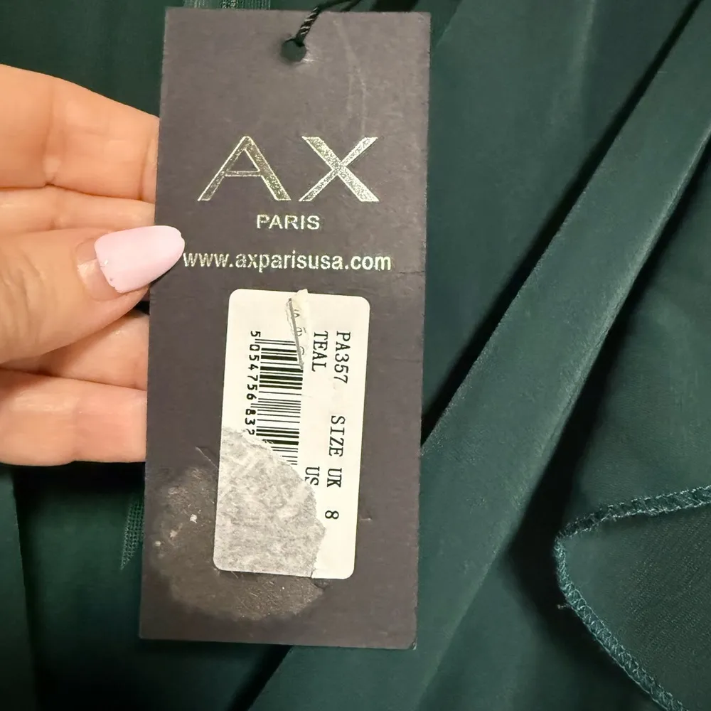 AX Paris Elegant Green Jumper - Image 3