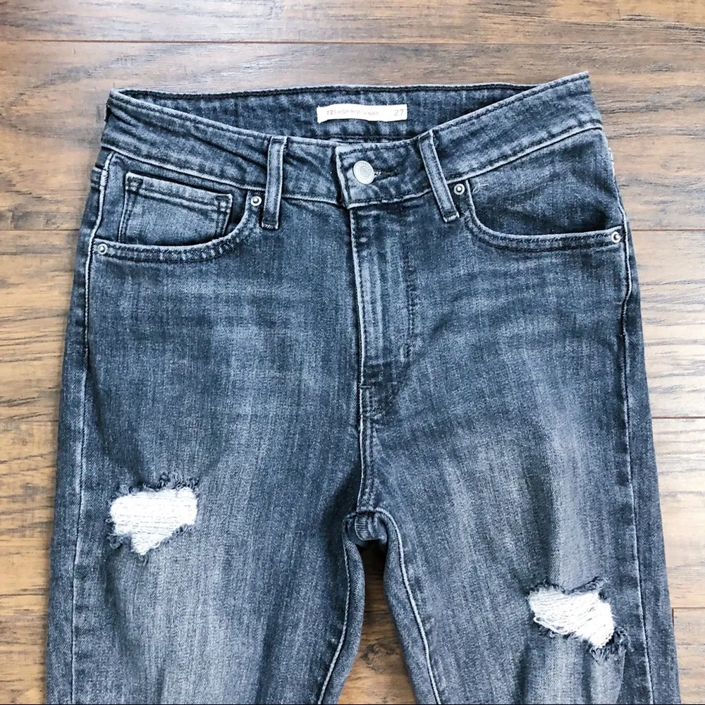 Levi’s • 721 High Rise Ripped skinny jeans Bites The Dust charcoal distressed - Image 5