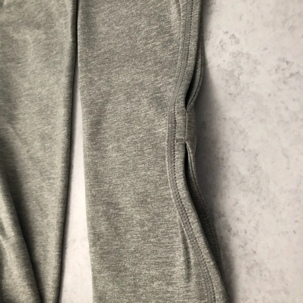 Free People FP Movement Gray High Waist Cut Out Crop Leggings NEW - Image 3