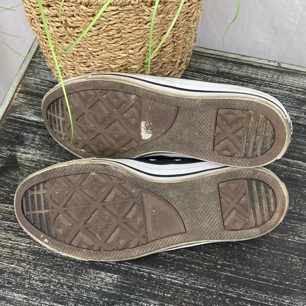 Converse Black & White All Star Sneaker Shoes 8.5 - Image 4