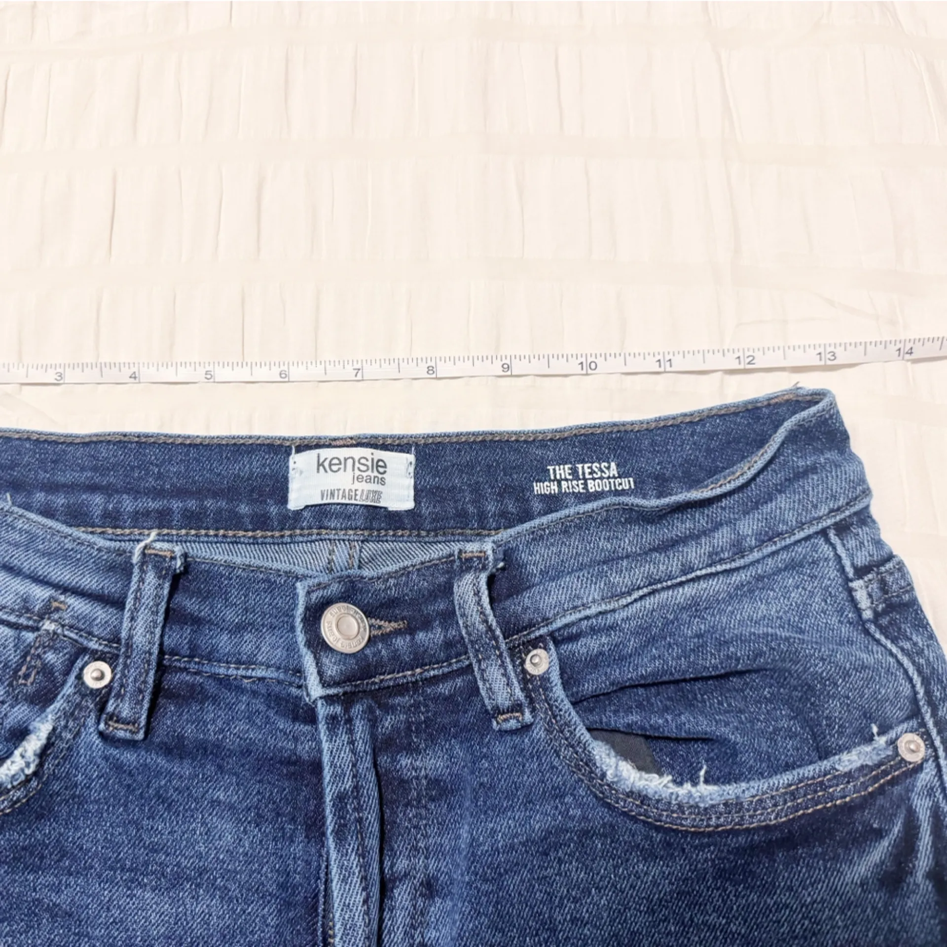 Kensie Jeans Vintage Luxe "The Tessa" High-Rise Boot Cut in Phippa Women's 4/27 - Image 3