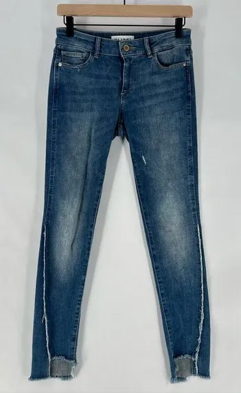 DL1961 Emma Power Legging Kilgore Frayed Raw Hem Stretch Medium Wash Denim - Image 1