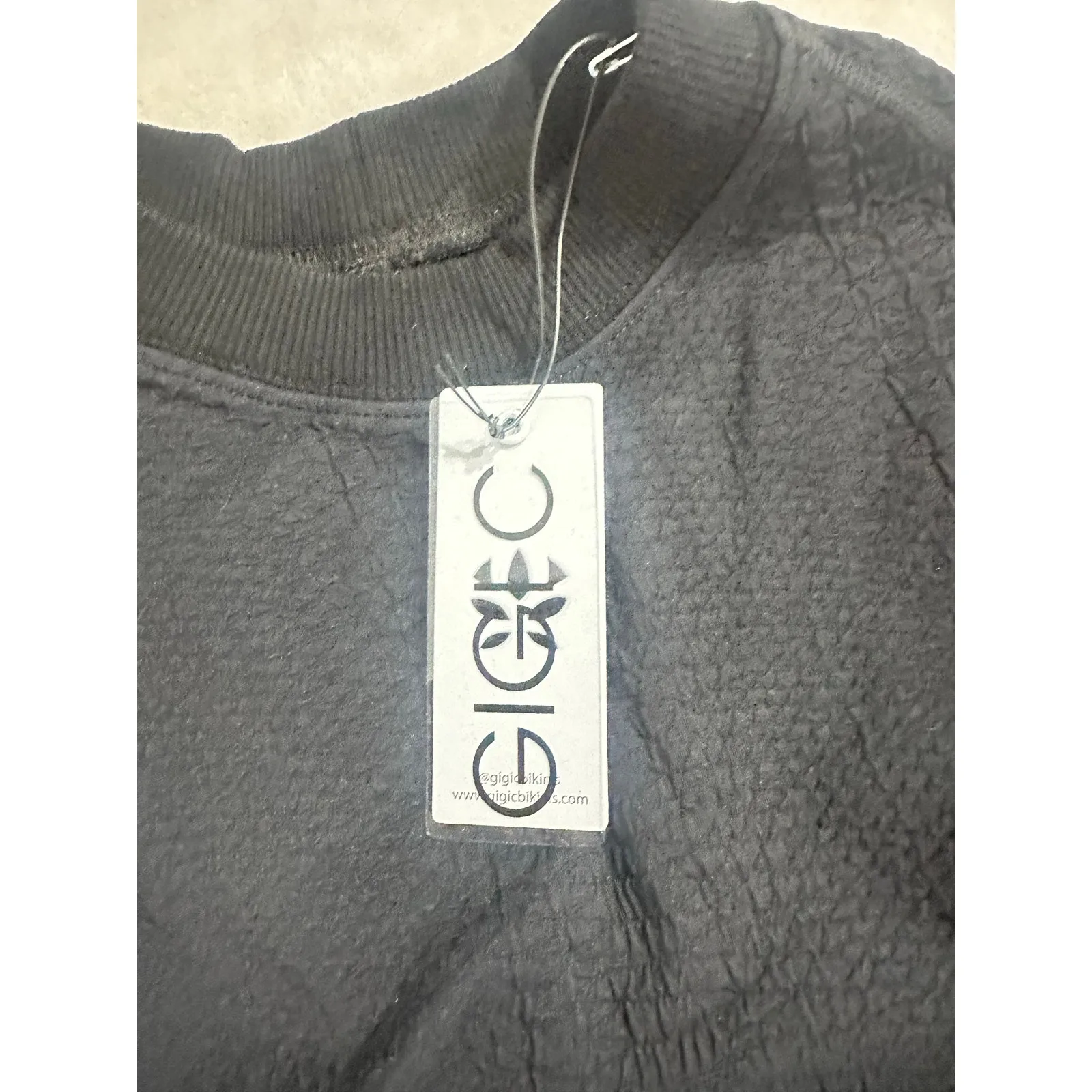 GIGI C Isabella Pullover Top Women's Medium Black Long Sleeve Cropped Textured - Image 8