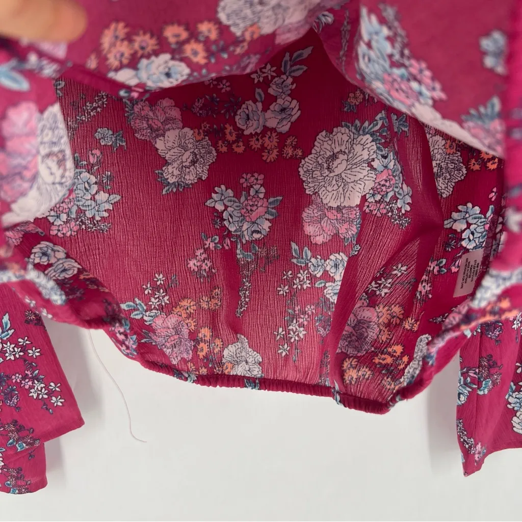 Pink Rose Women's Crepe Floral Flare Sleeve Crossover V-Neck Faux Wrap Top NWT L - Image 7