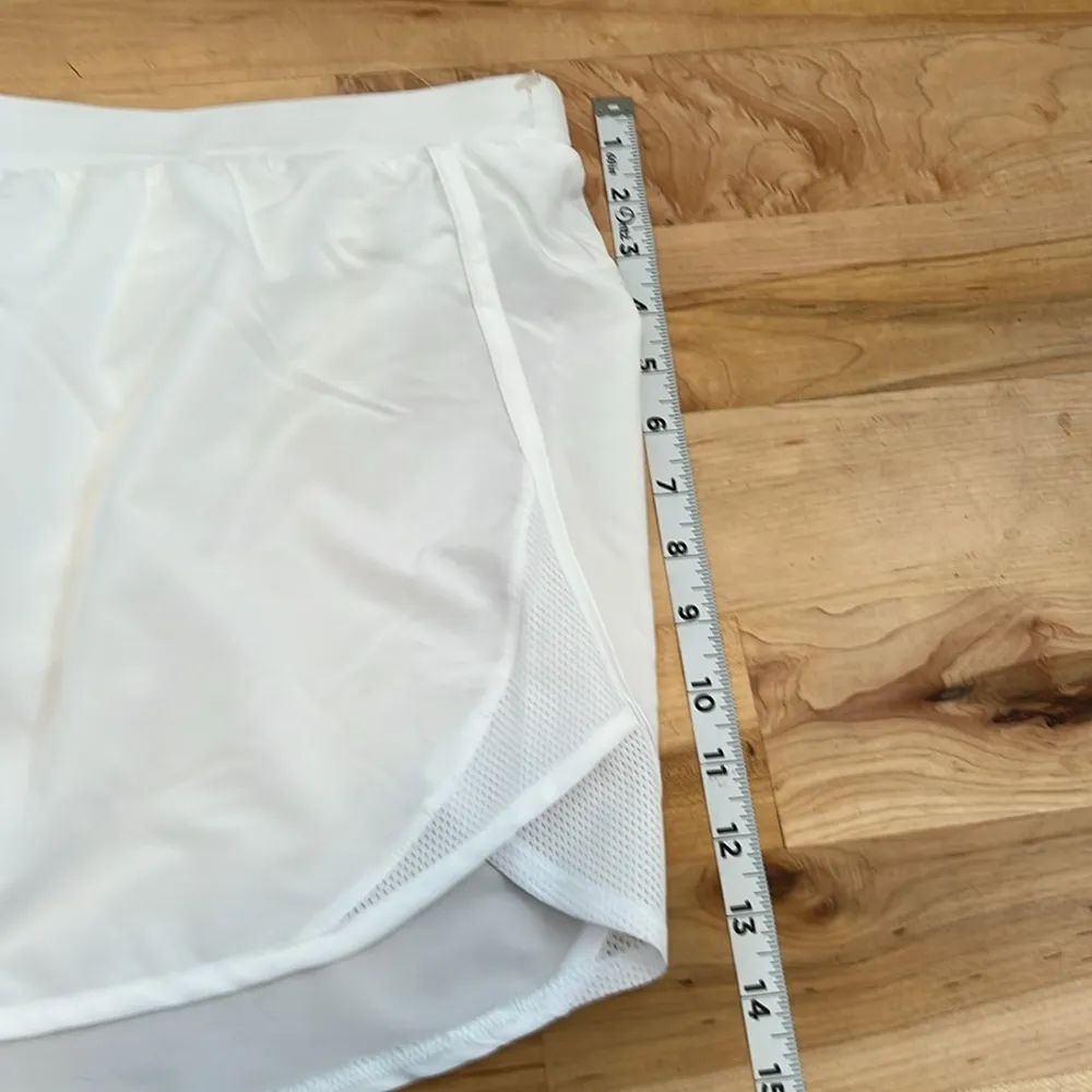 Under Armour Women's Loose UA Fly 2.0 HeatGear Lined White Shorts 3X - NWT - Image 10