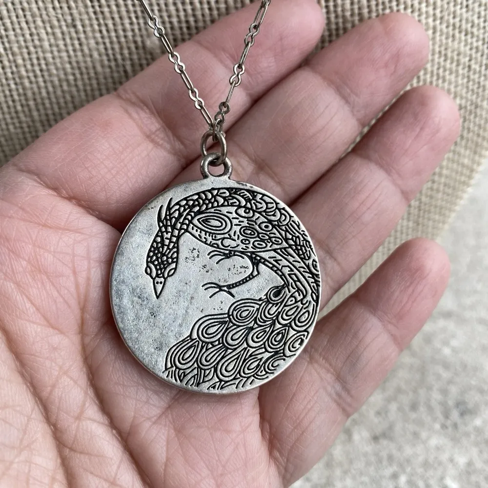 Round Multicolor Enameled BOHO Hippie Flower Pendant & Chain Necklace Signed X5 - Image 7