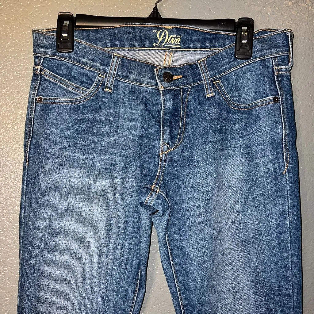 Vintage Y2K Old Navy Diva Low Rise Slim Fit Denim Jeans Women's Size 4 Long - Image 4