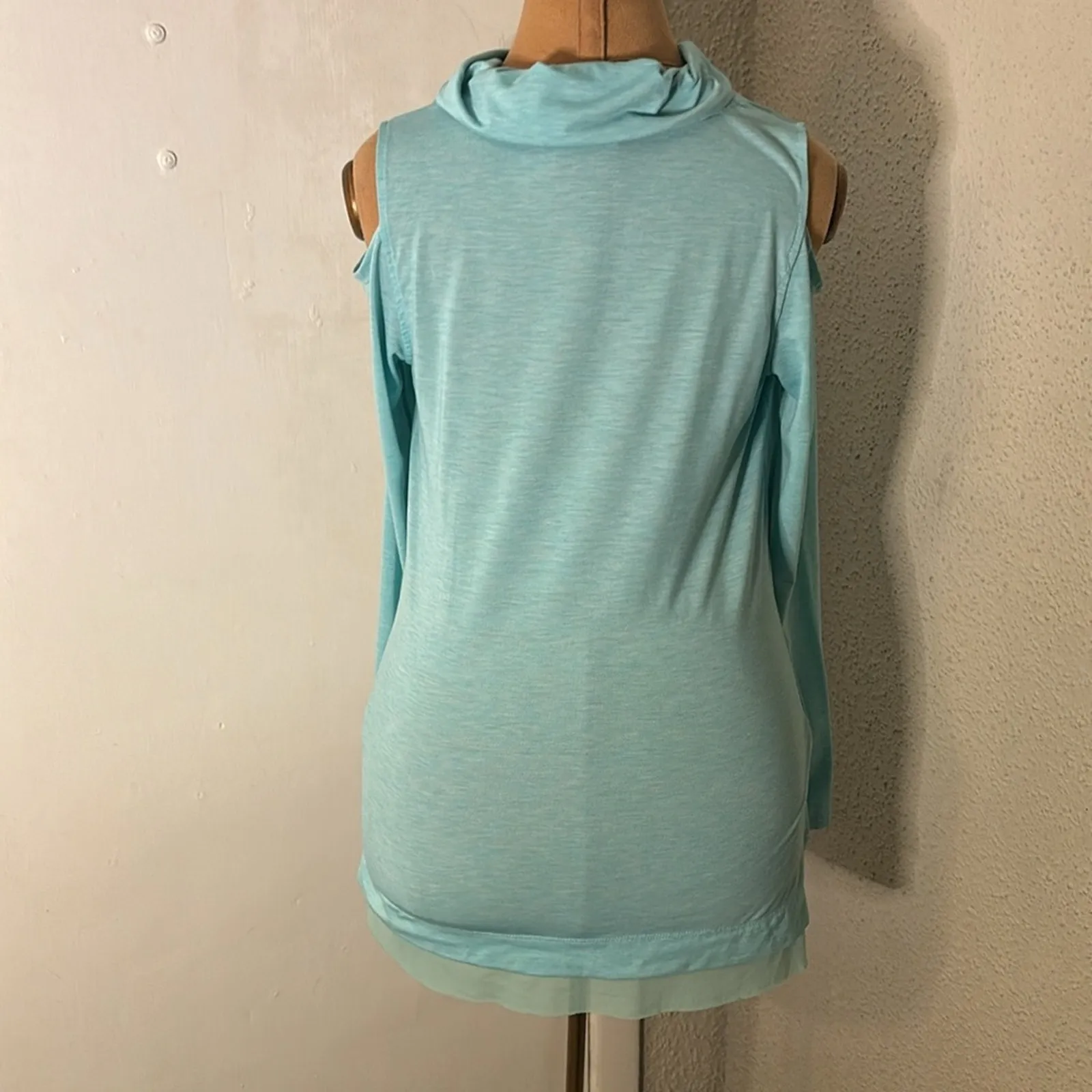 Nanette Lepore Women's Cold Shoulder Top Tunic Angel Blue  XS Athleisure Casual - Image 2