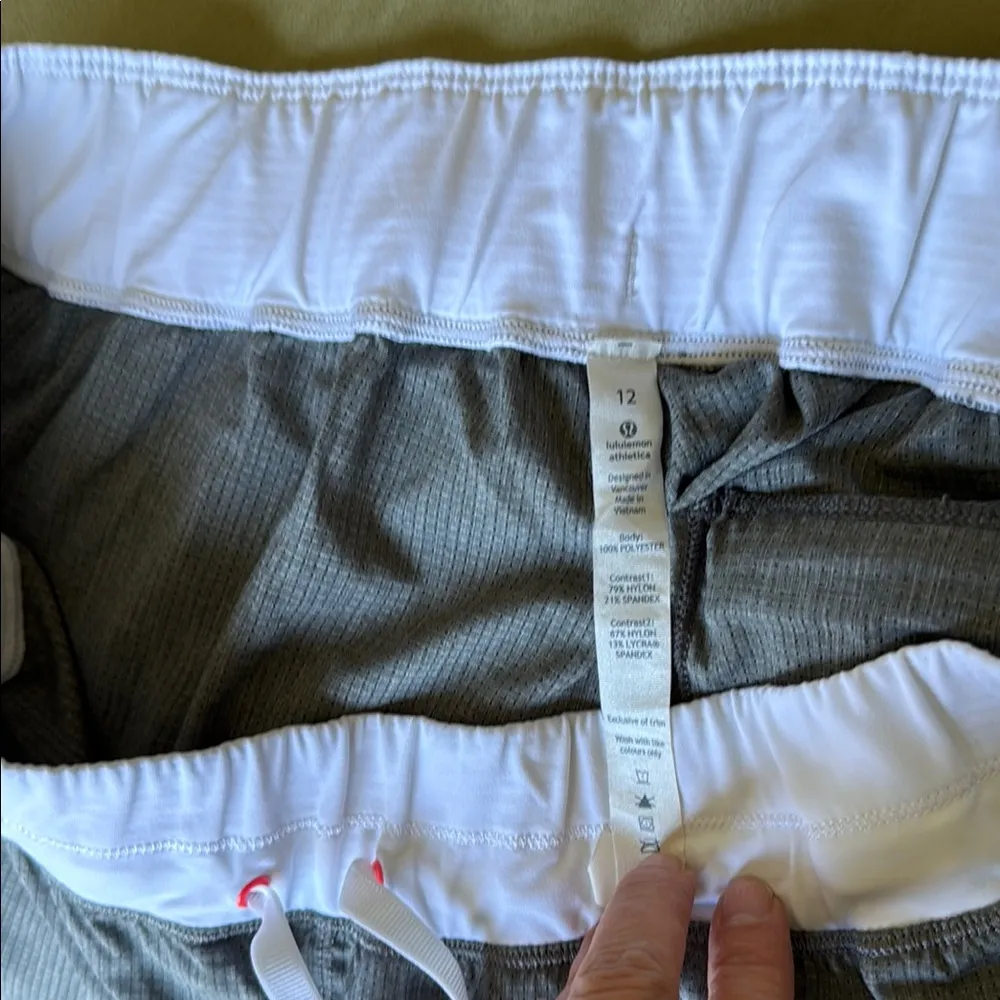 Lululemon Var-City Track Pants - Image 16