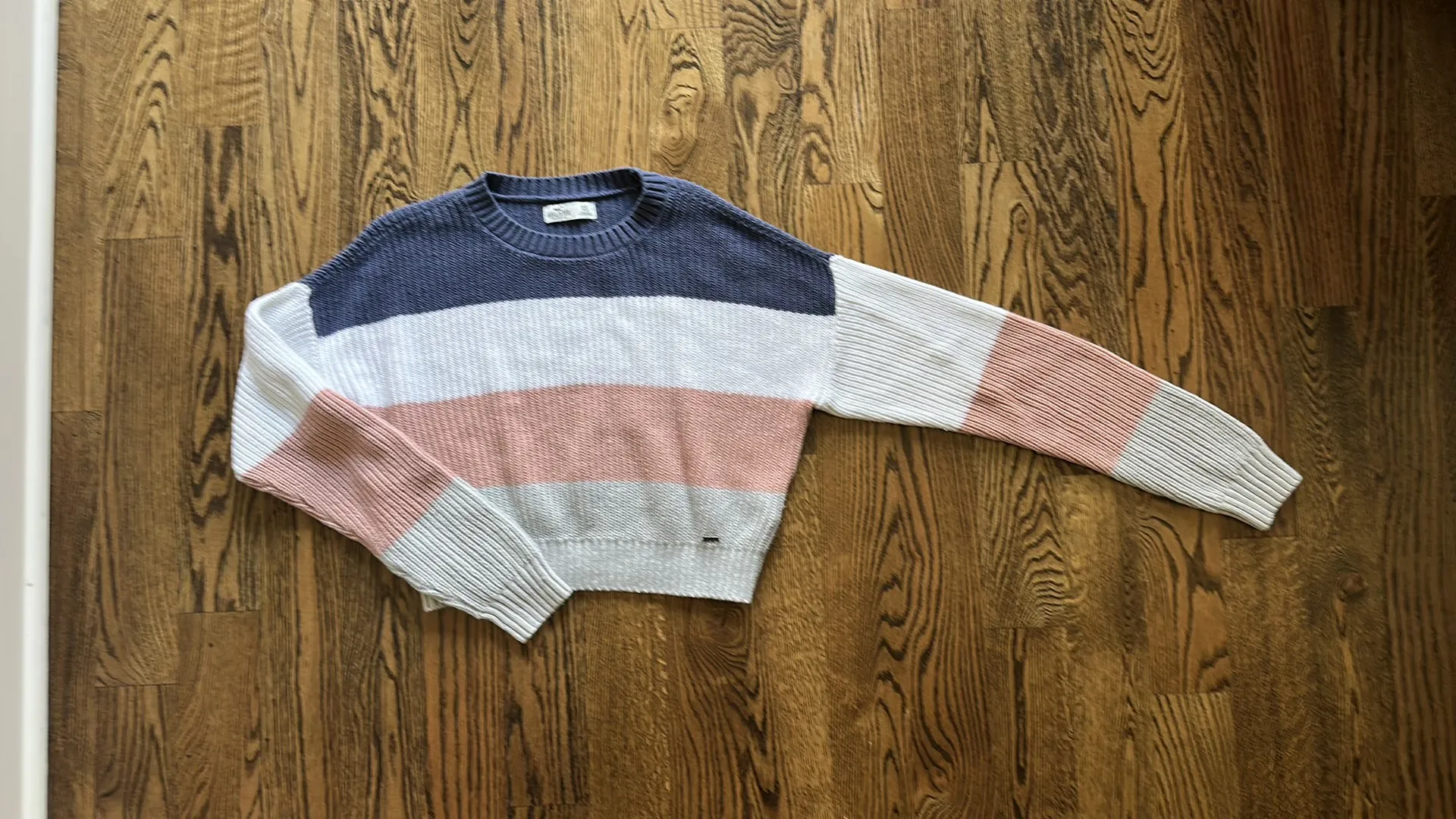 Hollister Sweater - Image 2