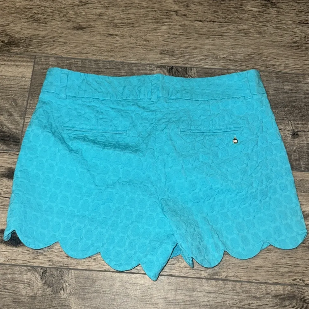 Crown & Ivy Shelby Blue Scalloped Women's Shorts - Image 2