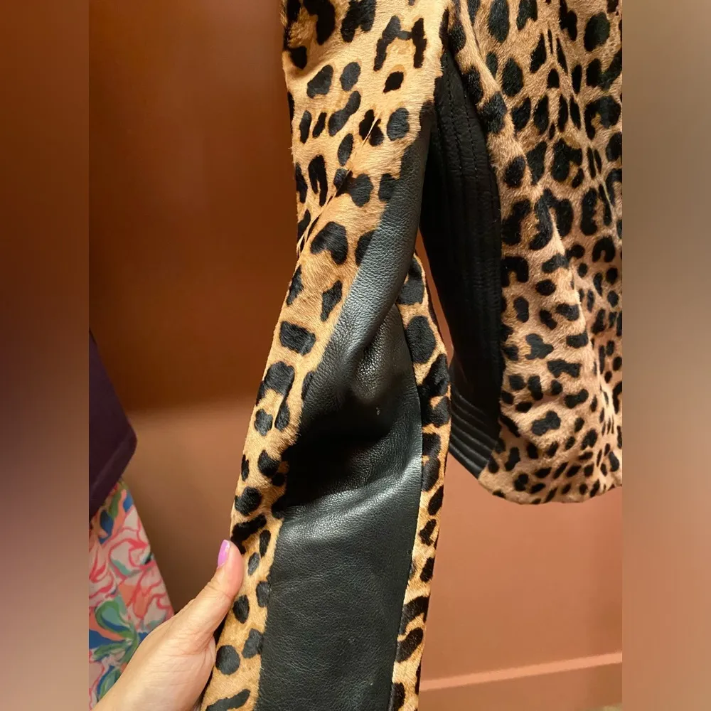 a.l.c. jacket Cheetah Print Calf & Leather L Sleeve Crop Crew Zip Sleeve Size 2 - Image 5