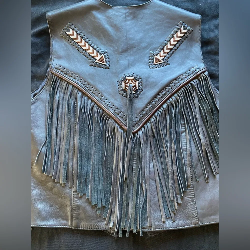 VTG Frontier Leather Fringe Lace up Hand Beaded Southwestern Vest! Black Size L - Image 7
