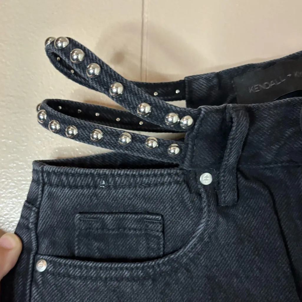 Kendall & Kylie Eco Black Strappy Stud Dad Jeans Size 22 - Image 5