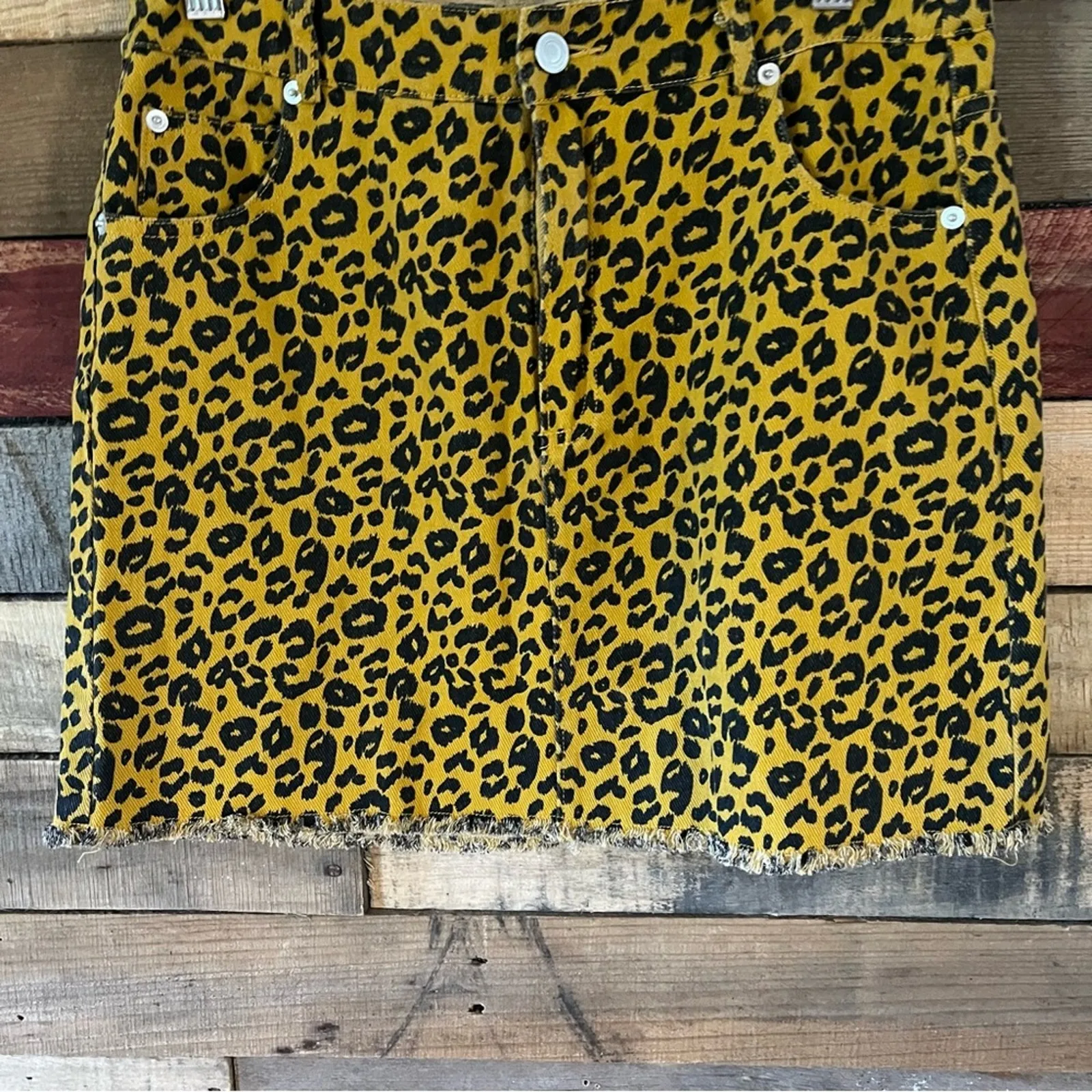 Cotton Candy‎ LA Tan Leopard Print Mini Skirt Size Medium - Image 4