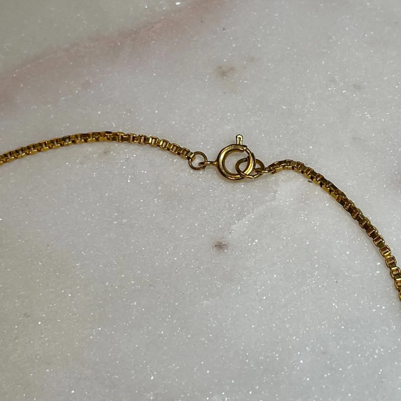 Vintage 80s Gold Tone Tassel Necklace - Image 4