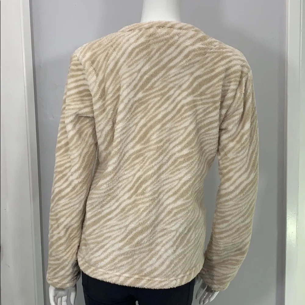 Adrienne Vittadini Animal Sweater - Image 3