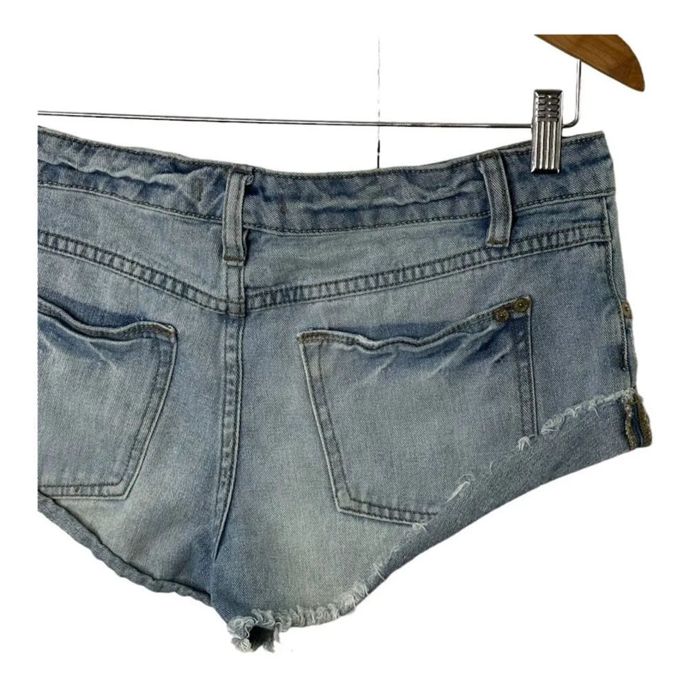 Free People Mid Rise Jean Shorts Light Wash Women's 26 Daisy Duke Distressed - Image 5