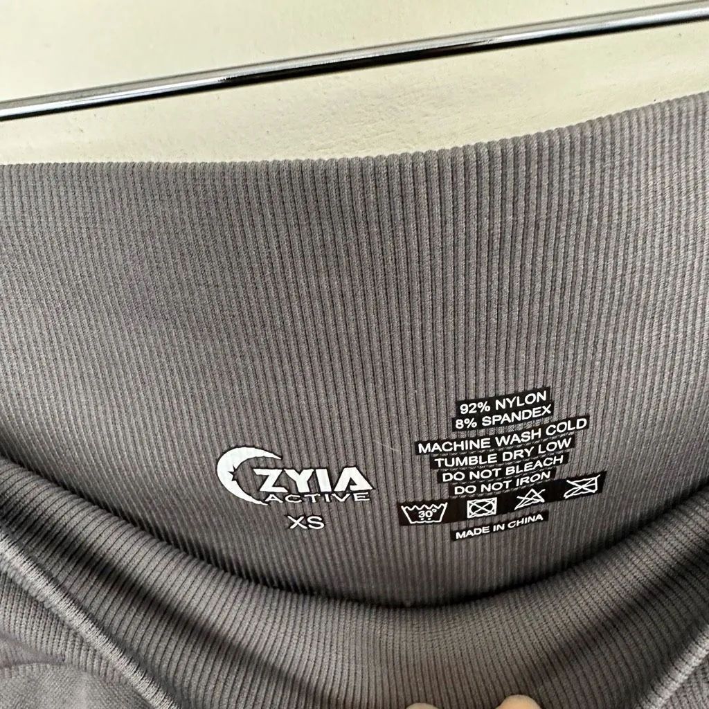 Zyia Active Women’s Extra Small Grey Seamless Workout Pants - Image 5