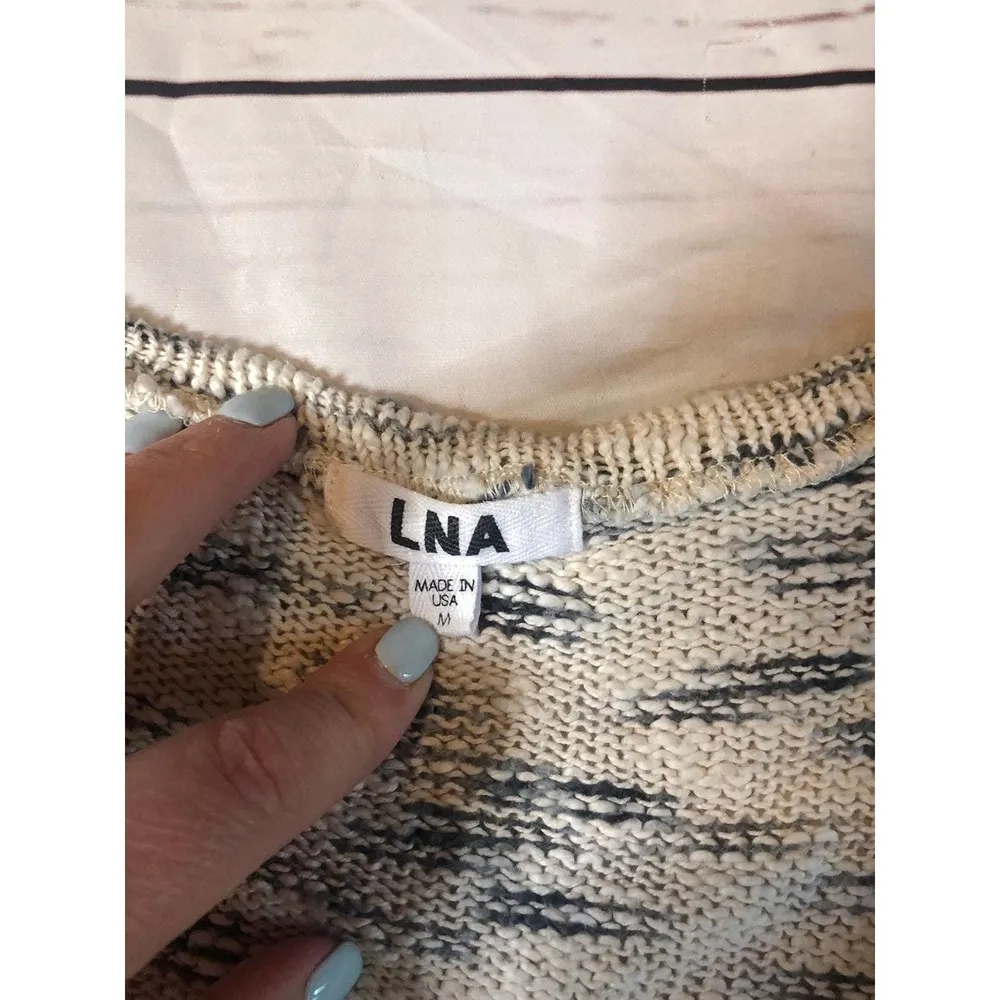 Knit cold-shoulder blouse  size Medium Made in USA - Image 4