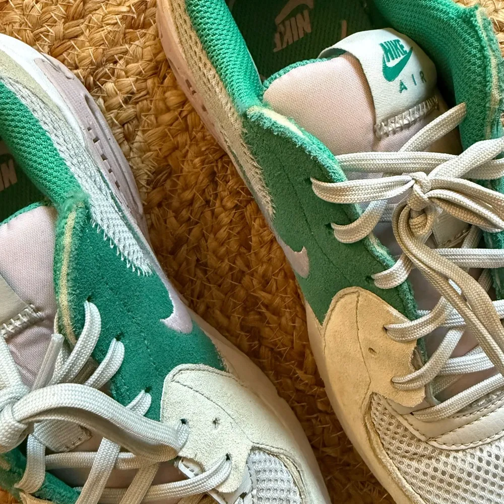 Nike Air Max Excee Women's Size 9.5 Shoes Pure Platinum Doll Pink Green - Image 6