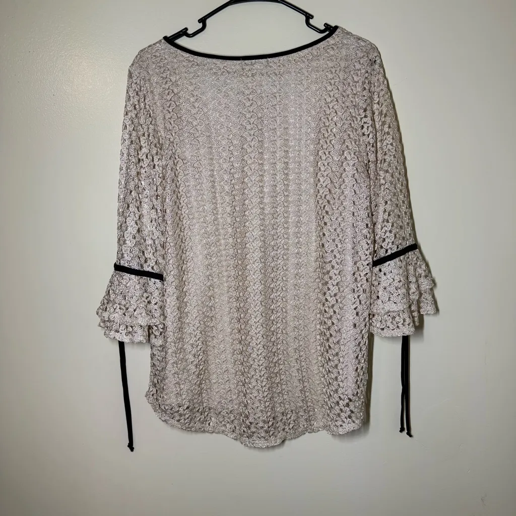 Cream Lace Blouse with Black Accents - Image 2
