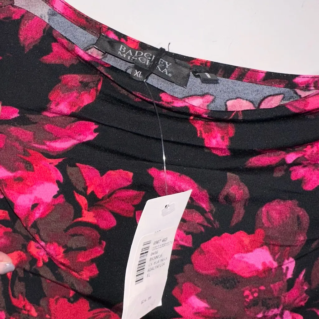 NWT BADGLEY MISCHKA Black and Red Floral Blouse - XL - Image 4
