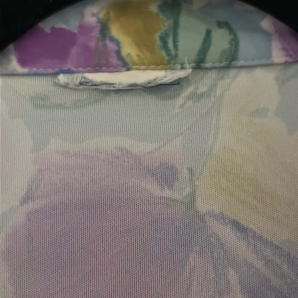 SHEIN Franclia Plus Floral Print Flare Sleeve Shirt - Image 3