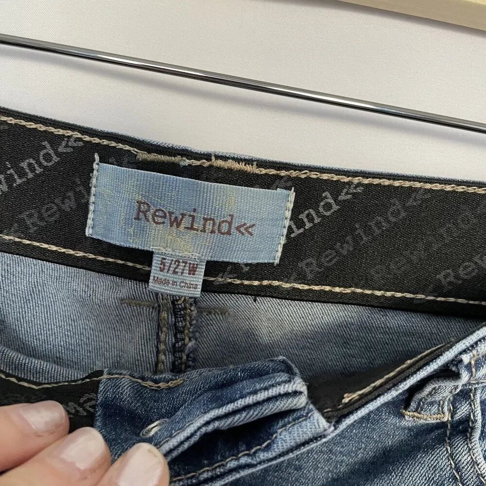 Rewind shorts blue denim light wash summer women's size 27 casual pants comfort - Image 3