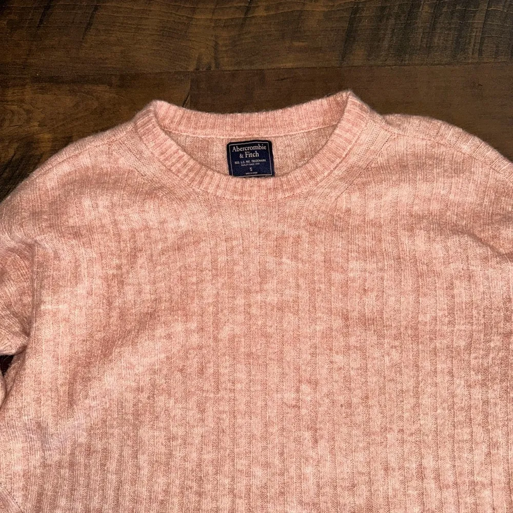 Pink Abercrombie & Fitch Sweater - Image 6