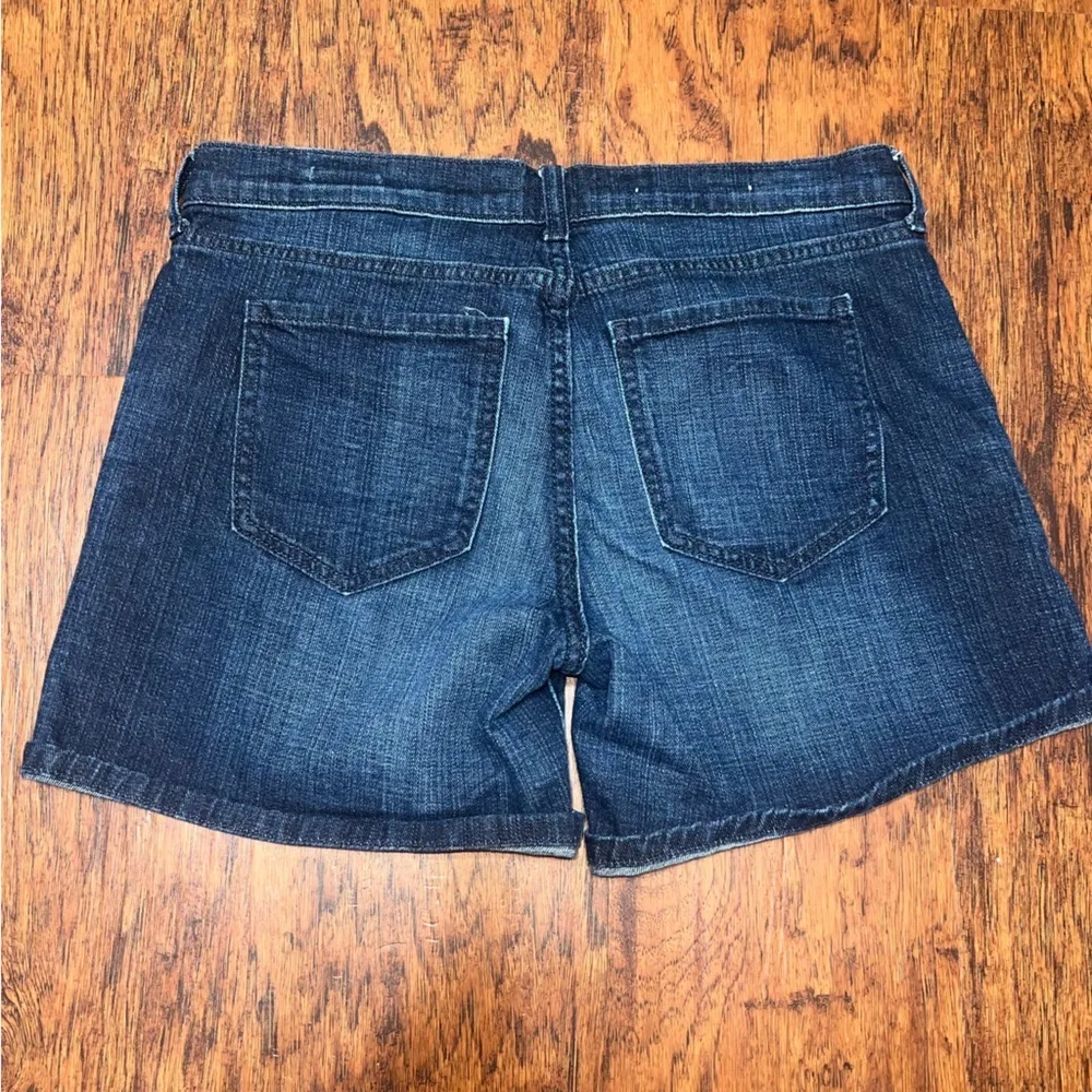 Banana Republic Women’s Jean Shorts Mid-Rise Dark Wash Premium Denim Cotton 28 - Image 3