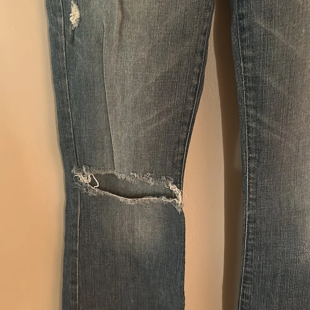 Y2K Style Guess Jeans - Image 3