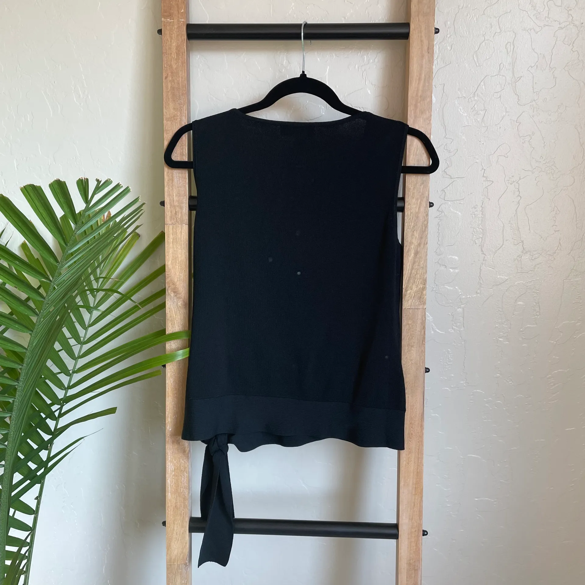 Black V-Neck Side Tie Tank Top Casual Blouse - Image 2