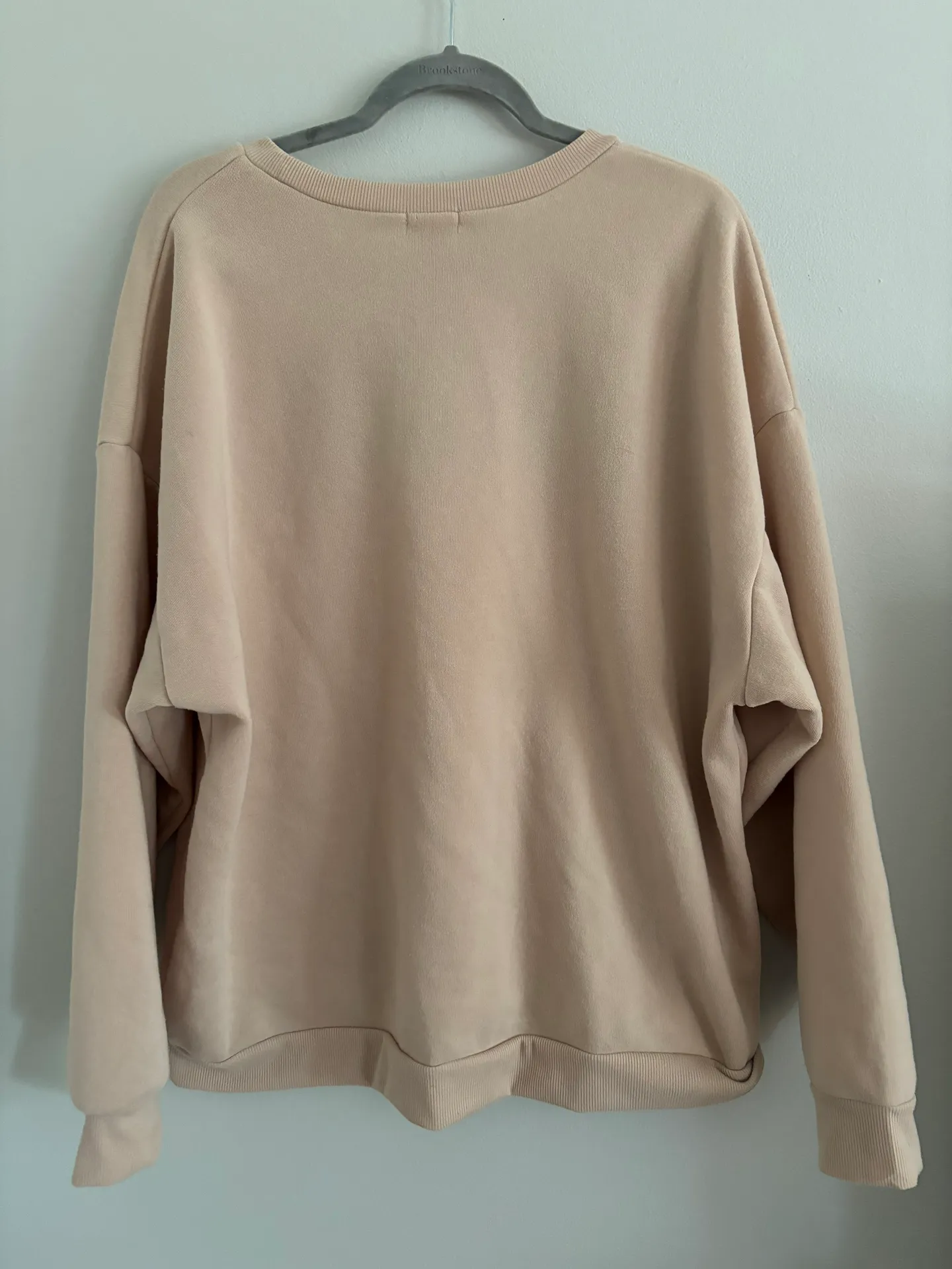 Tan Crewneck Size XL - Image 2