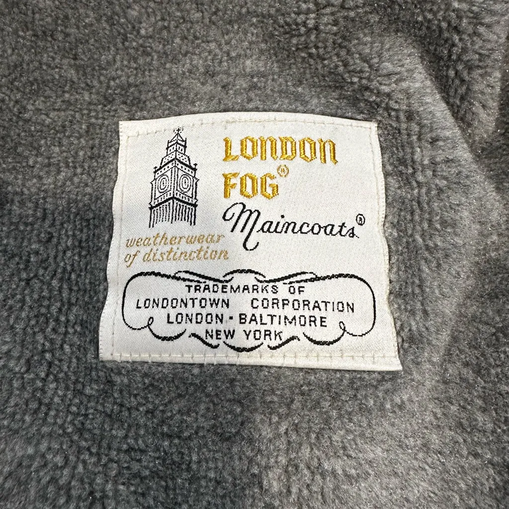 VTG 70s London Fog Womens Size 10P Gray Trench Coat. Lined Single Beast. Button - Image 8