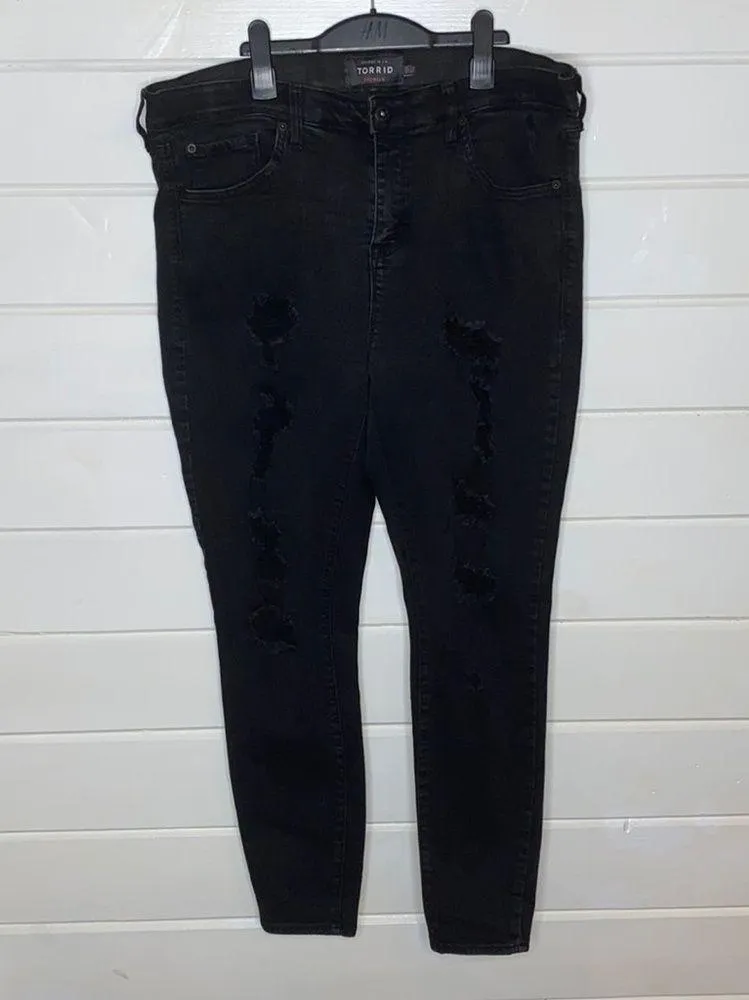 Torrid sky high skinny black distressed jeans - Image 2