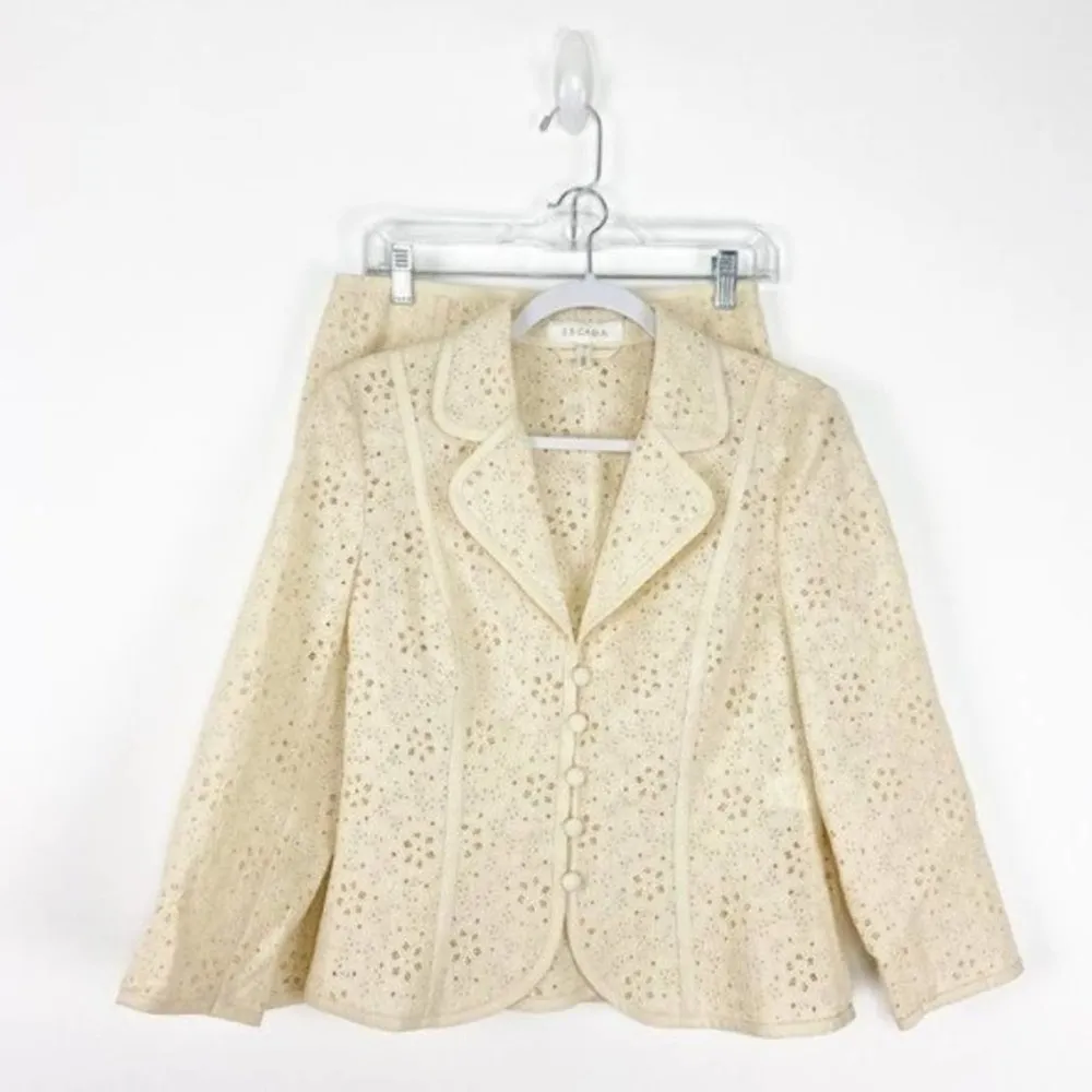 Escada Ivory Eyelet Skirt Suit Mother of the Bride Size 6 - Image 26