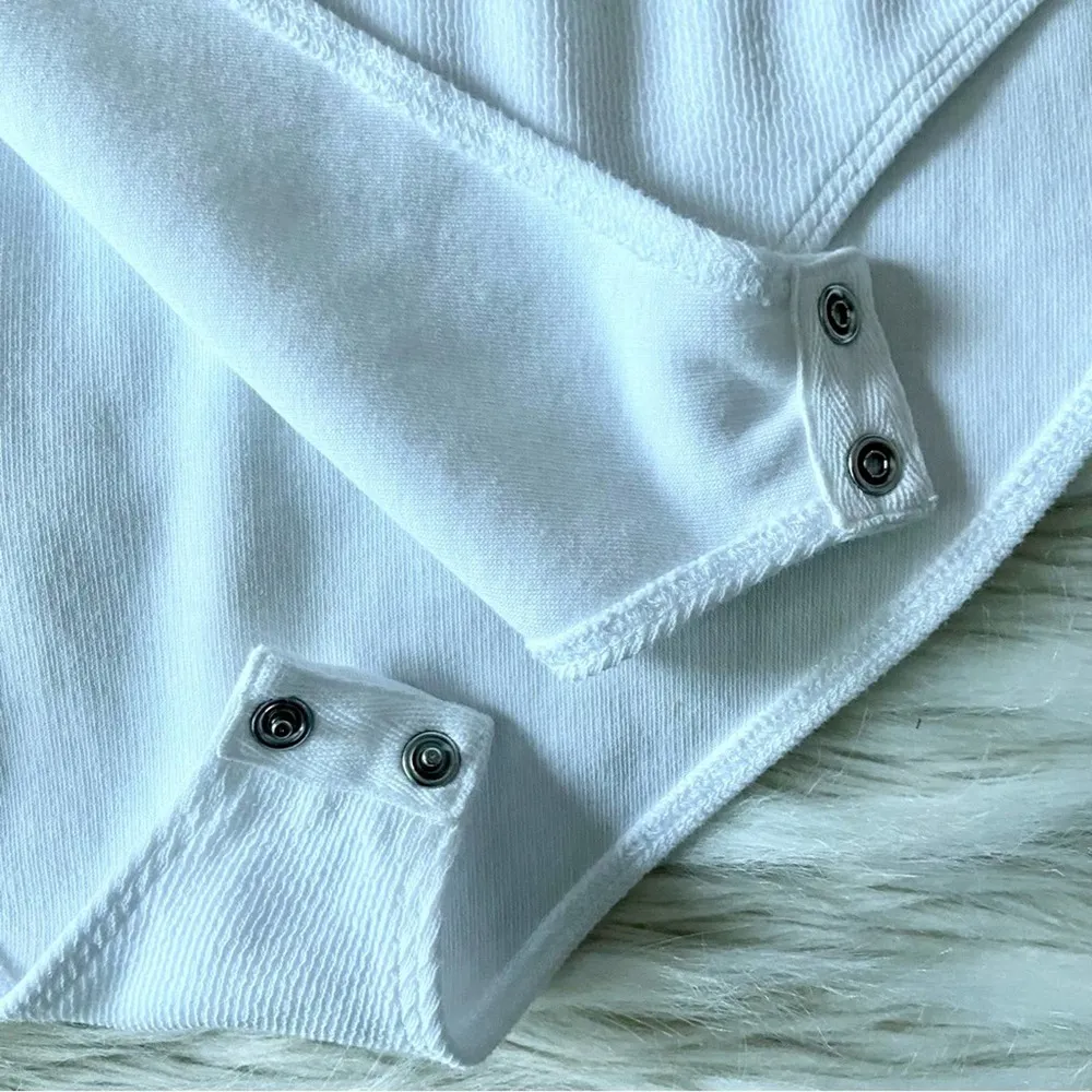 Good American White Micro Rib Scoop Neck Medium Coverage Long Sleeve Bodysuit - Image 44