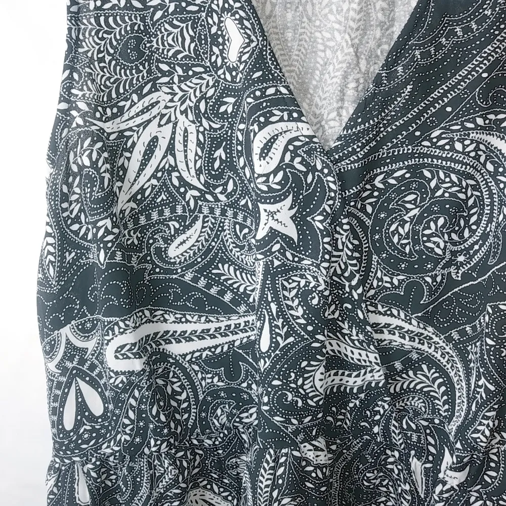 Loft S Paisley Cross Over Front Black White Top - Image 7