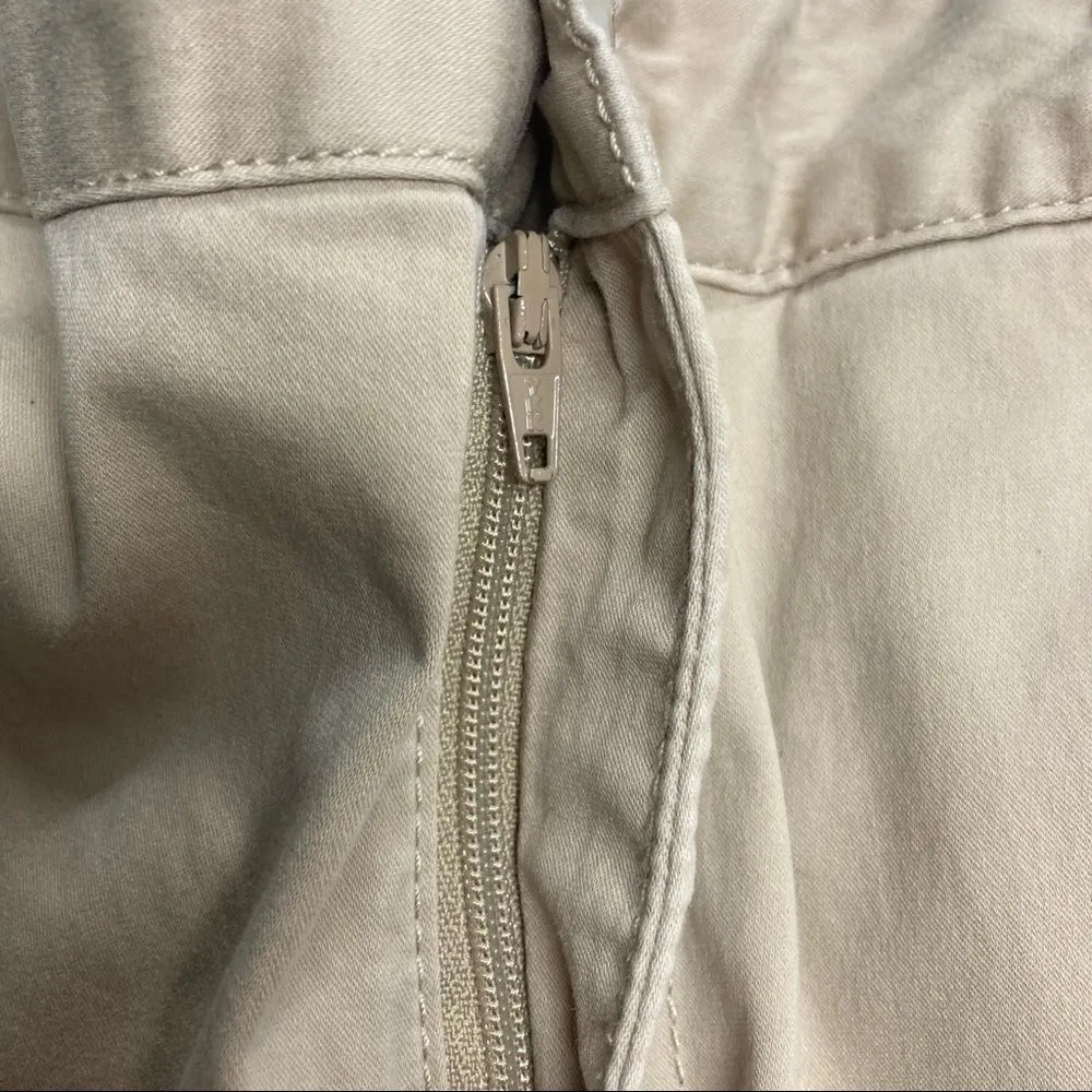 L.L. BEAN Favorite Fit Women’s‎ Khaki pants Tan Size 10 Cropped Inseam:24 Tan - Image 8