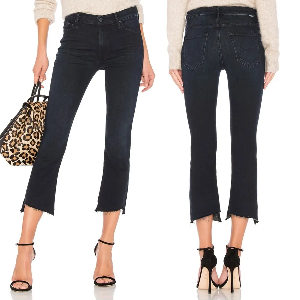 MOTHER • The Insider Crop Two Step Fray jeans ankle Not Guilty black flare - Image 14