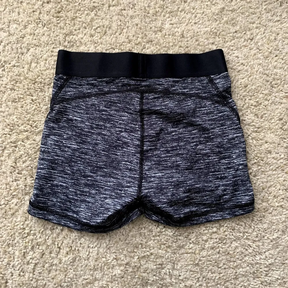 VSX Victoria's Secret Sport black heather hot pant shorts size XS - Image 3