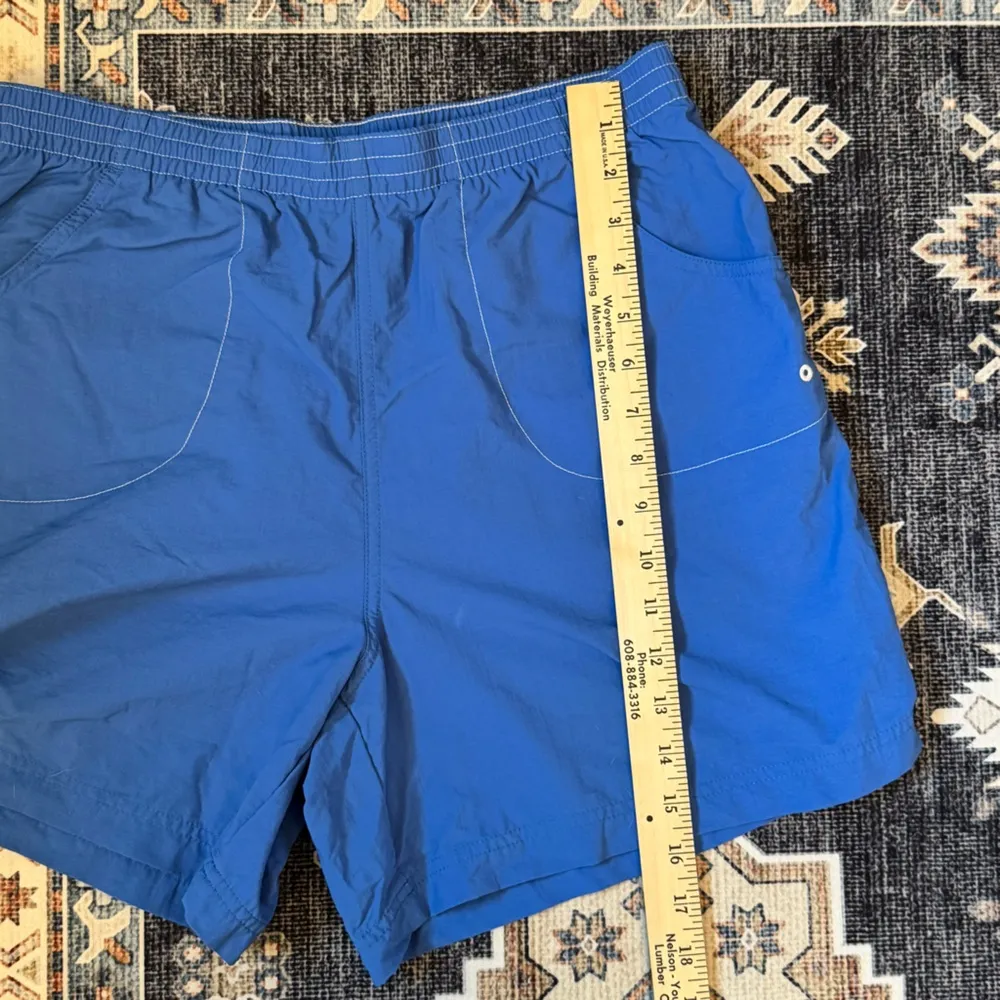 Columbia Women’s Activewear Royal Blue Shorts Size Medium - Image 13